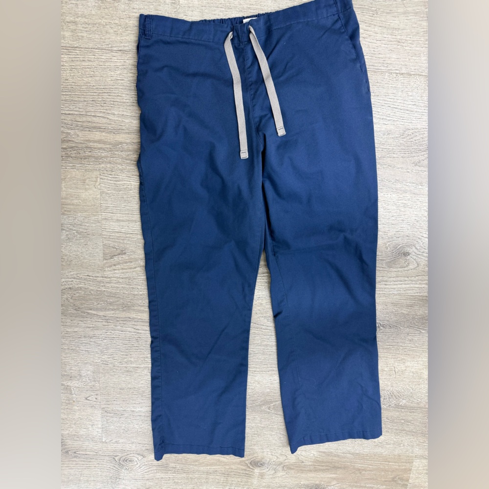 Navy Women's Scrub Set - Picture 4 of 6